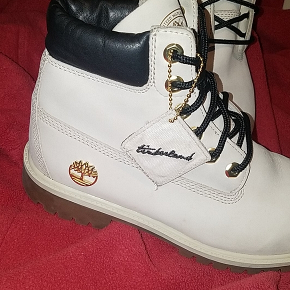 TIMBERLAND/SUPREME COLLABORATION OFF WHITE/GOLD… - Picture 4 of 16